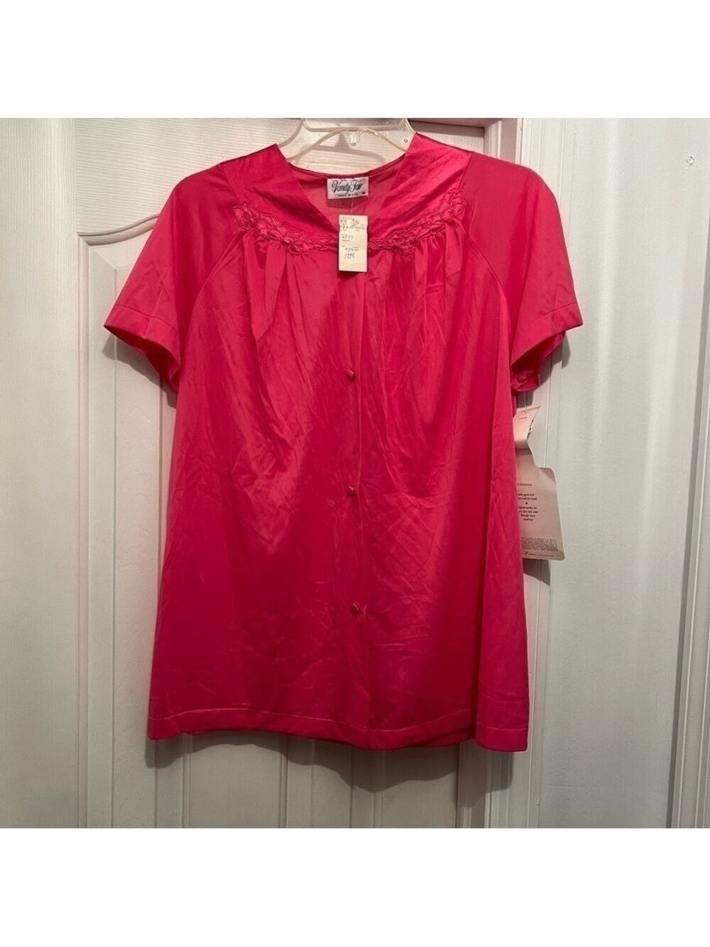 Vanity Fair vintage sleepwear bed jacket. Size M. Grannycore